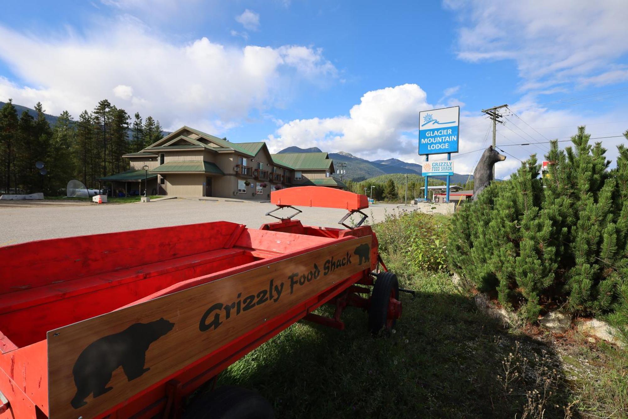 Glacier Mountain Lodge Blue River Bagian luar foto