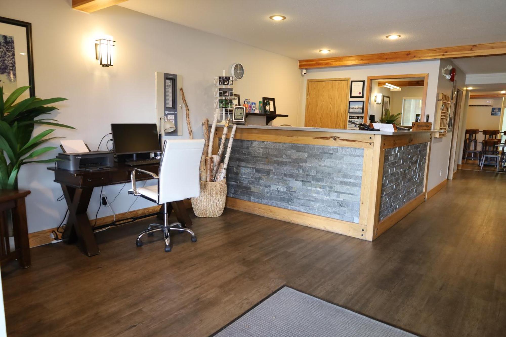 Glacier Mountain Lodge Blue River Bagian luar foto