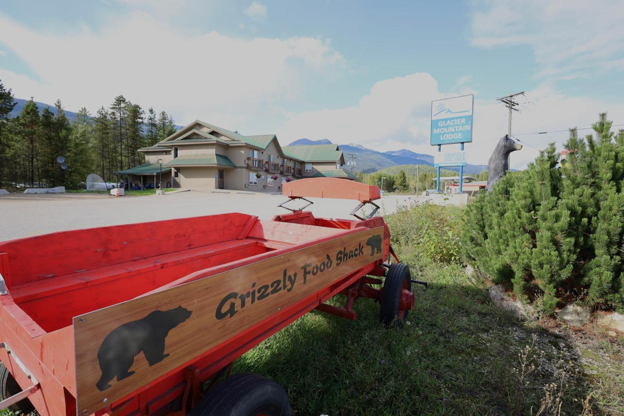 Glacier Mountain Lodge Blue River Bagian luar foto