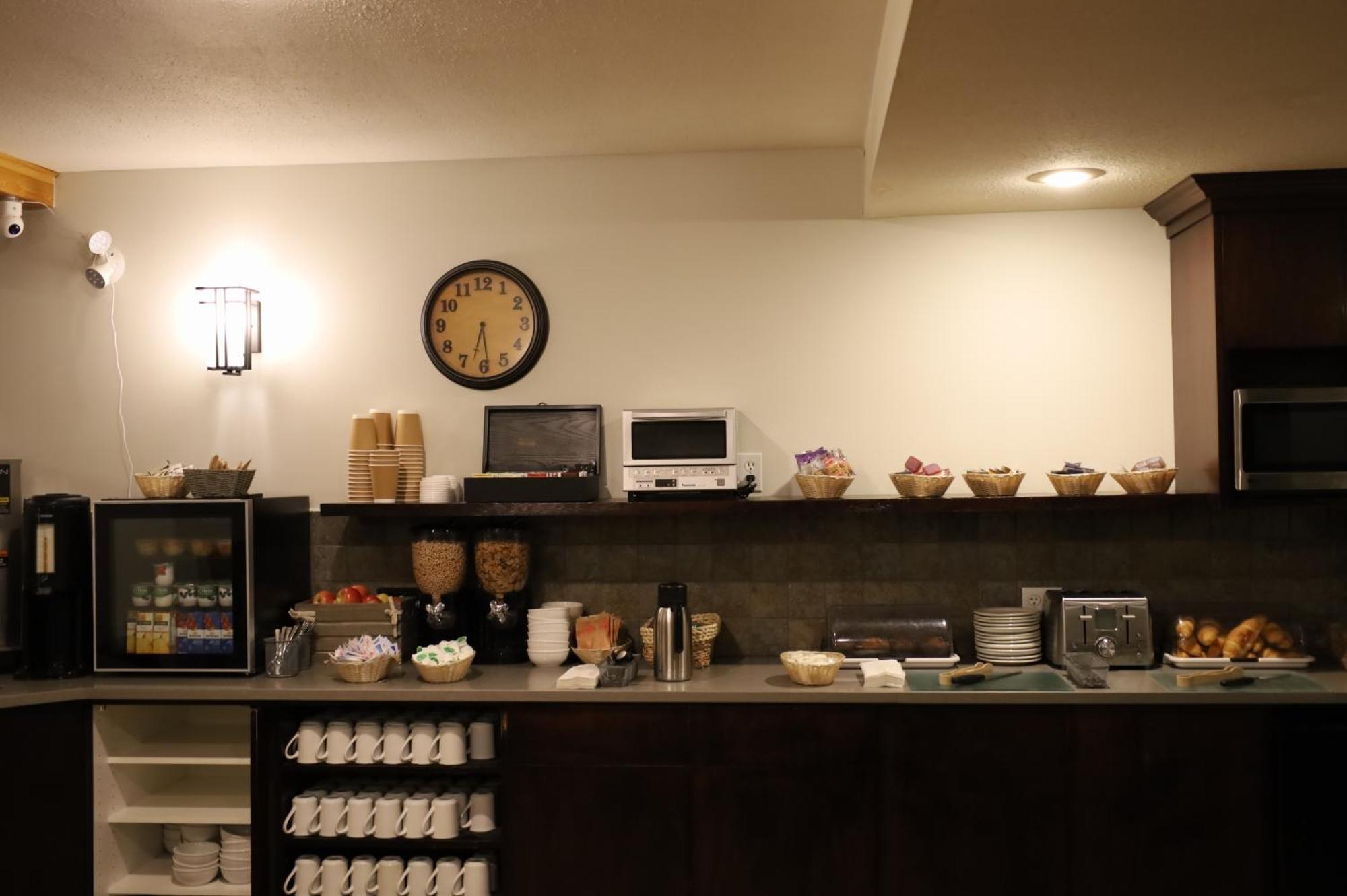Glacier Mountain Lodge Blue River Bagian luar foto
